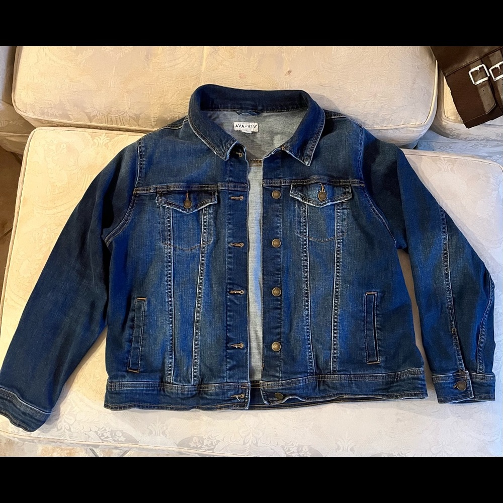 Ava&Viv Medium Wash Denim Jacket Sz 1X